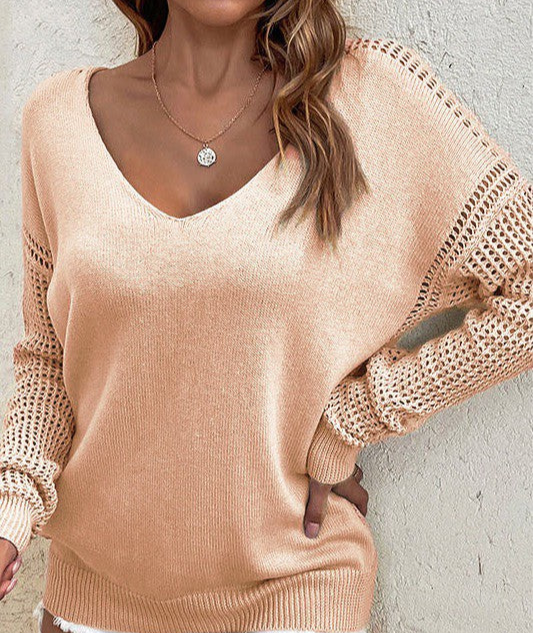 MODESTY GLOW SWEATER